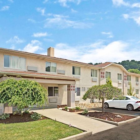 Super 8 By Wyndham Canonsburg/Pittsburgh Area Exteriör bild