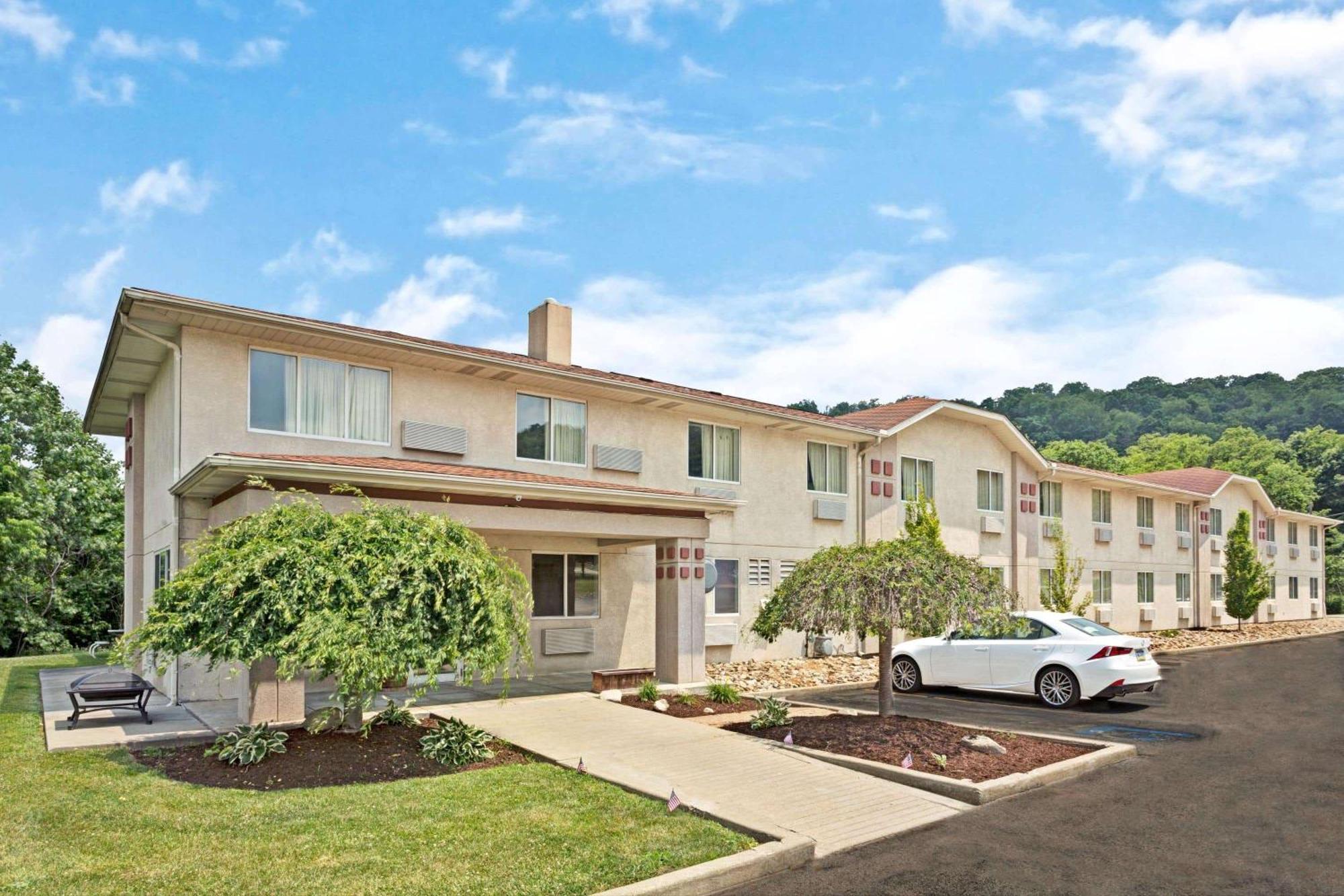 Super 8 By Wyndham Canonsburg/Pittsburgh Area Exteriör bild